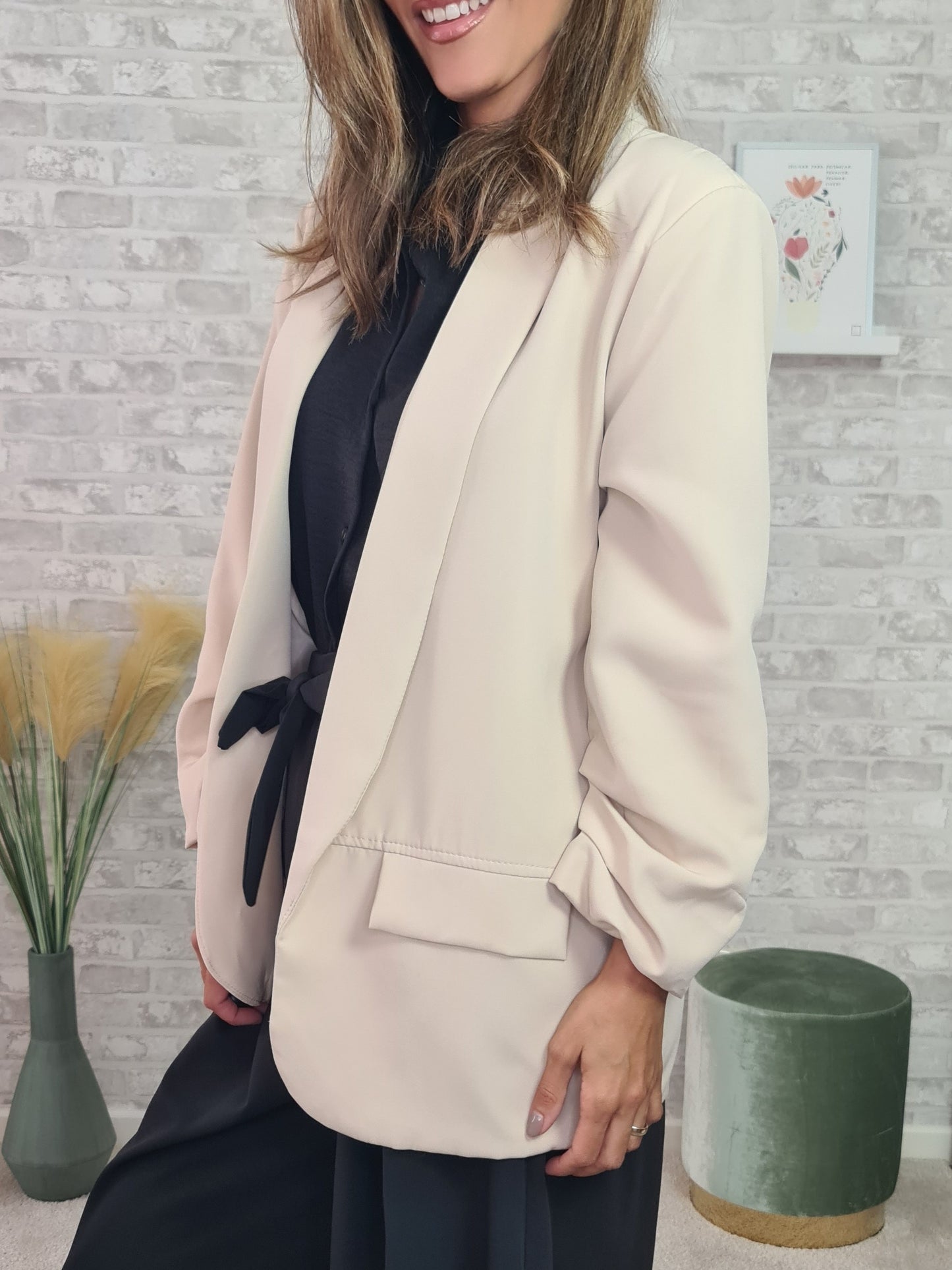 Blazer com forro interior na cor bege